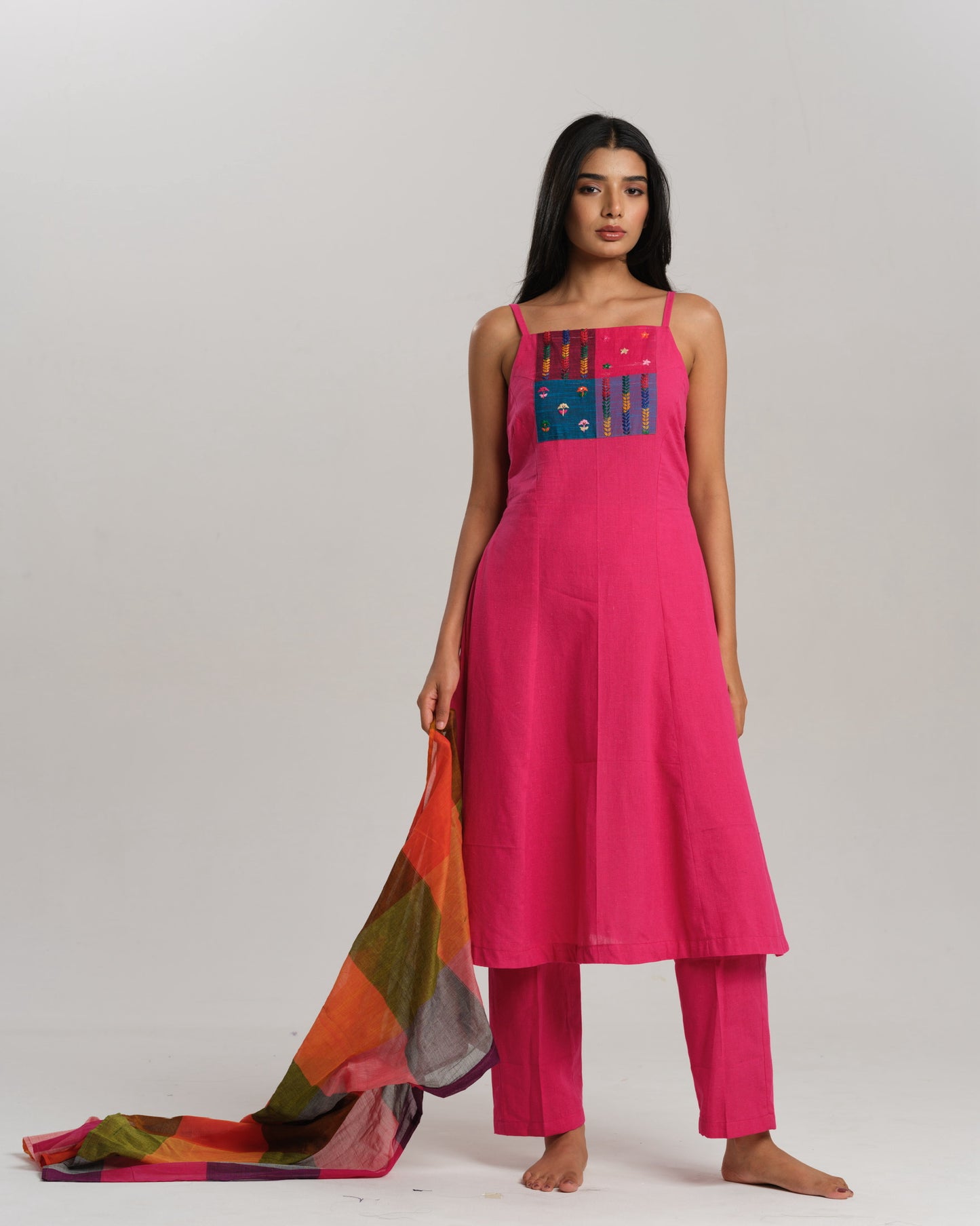 Gulabi Tales – Handwoven Ikat Kurta Set with Stole
