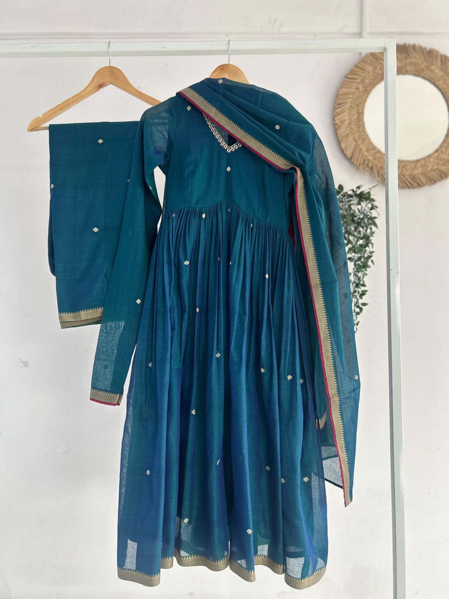 Teal Blue– Narayanpet Kurtha Set
