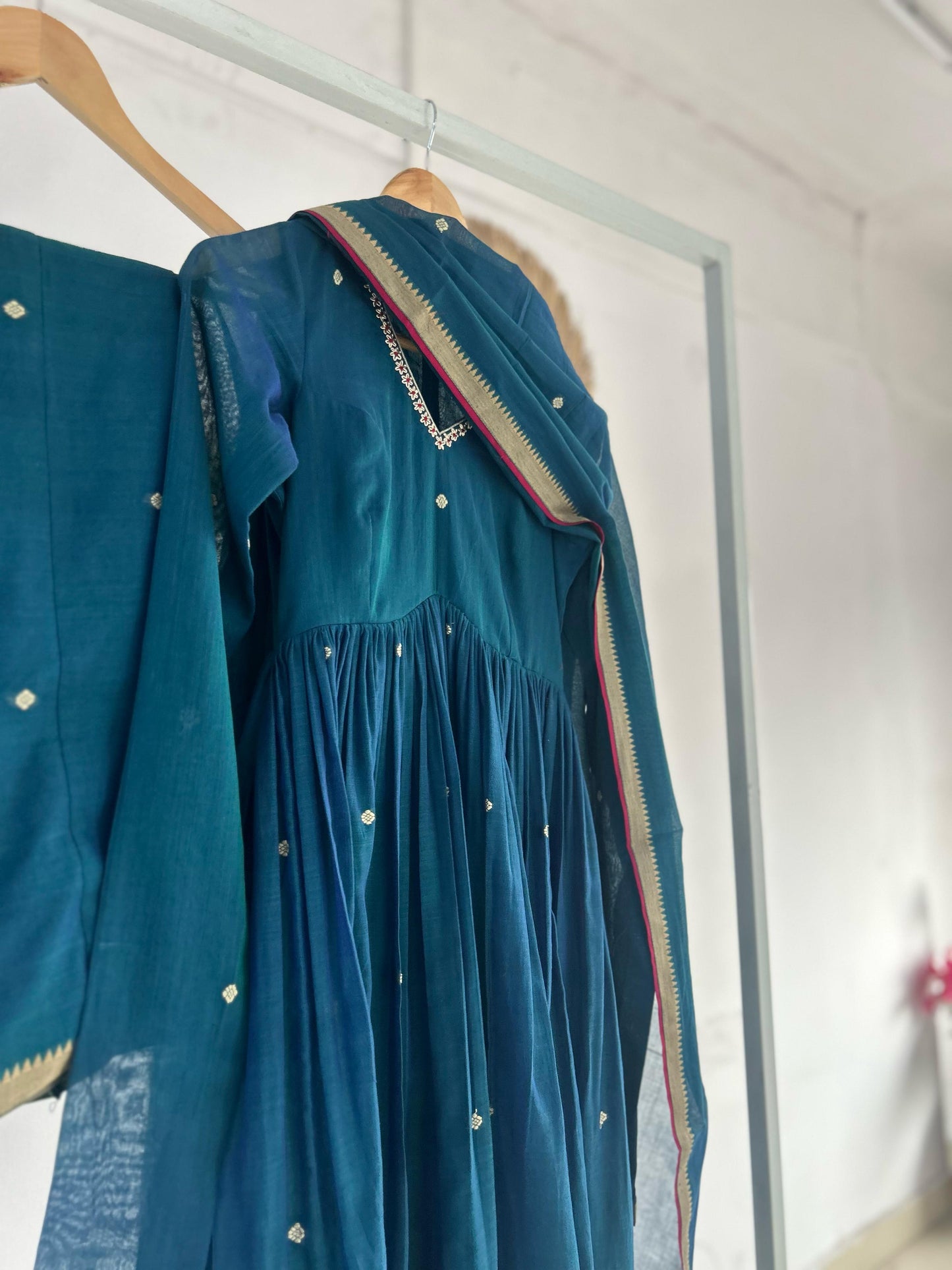 Teal Blue– Narayanpet Kurtha Set