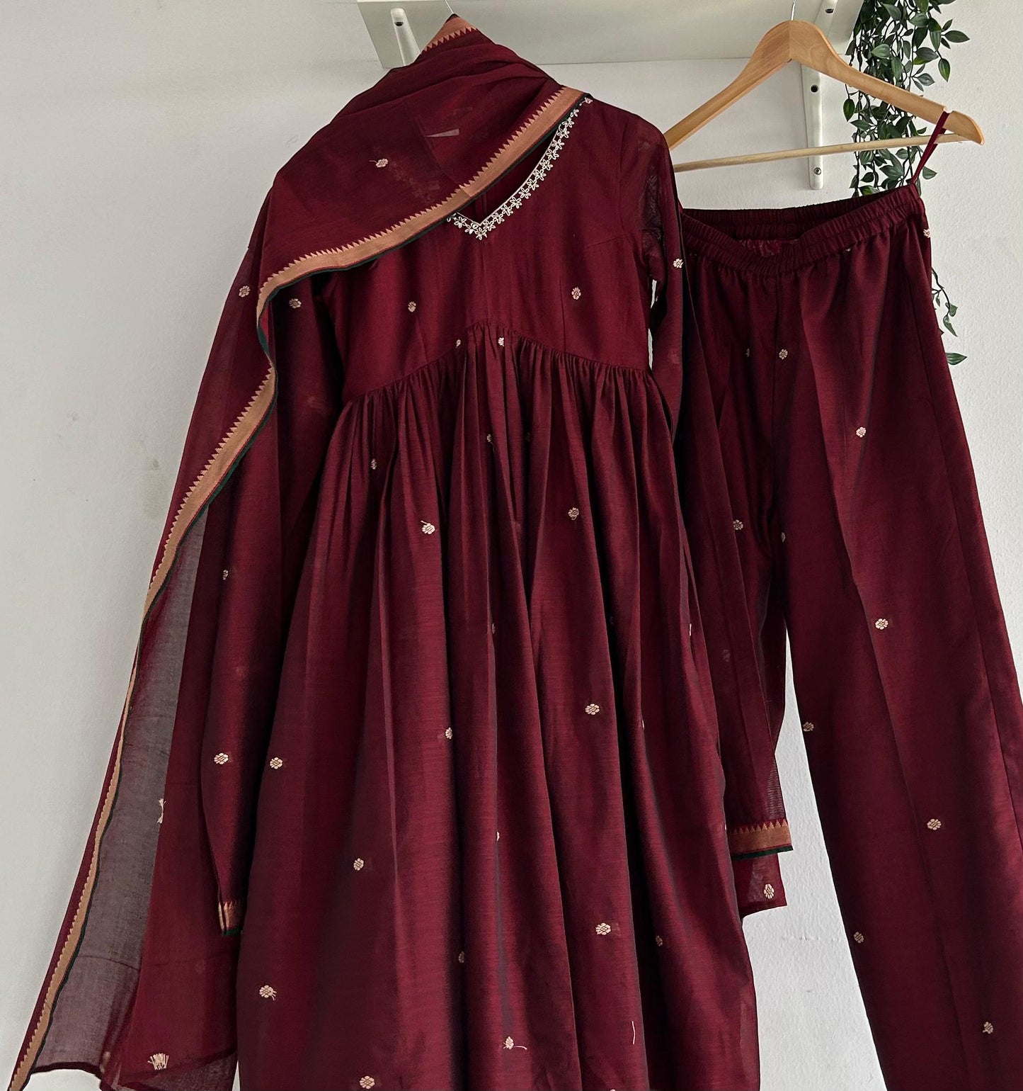 Maroon Melody – Handwoven Narayanpet Kurta Set