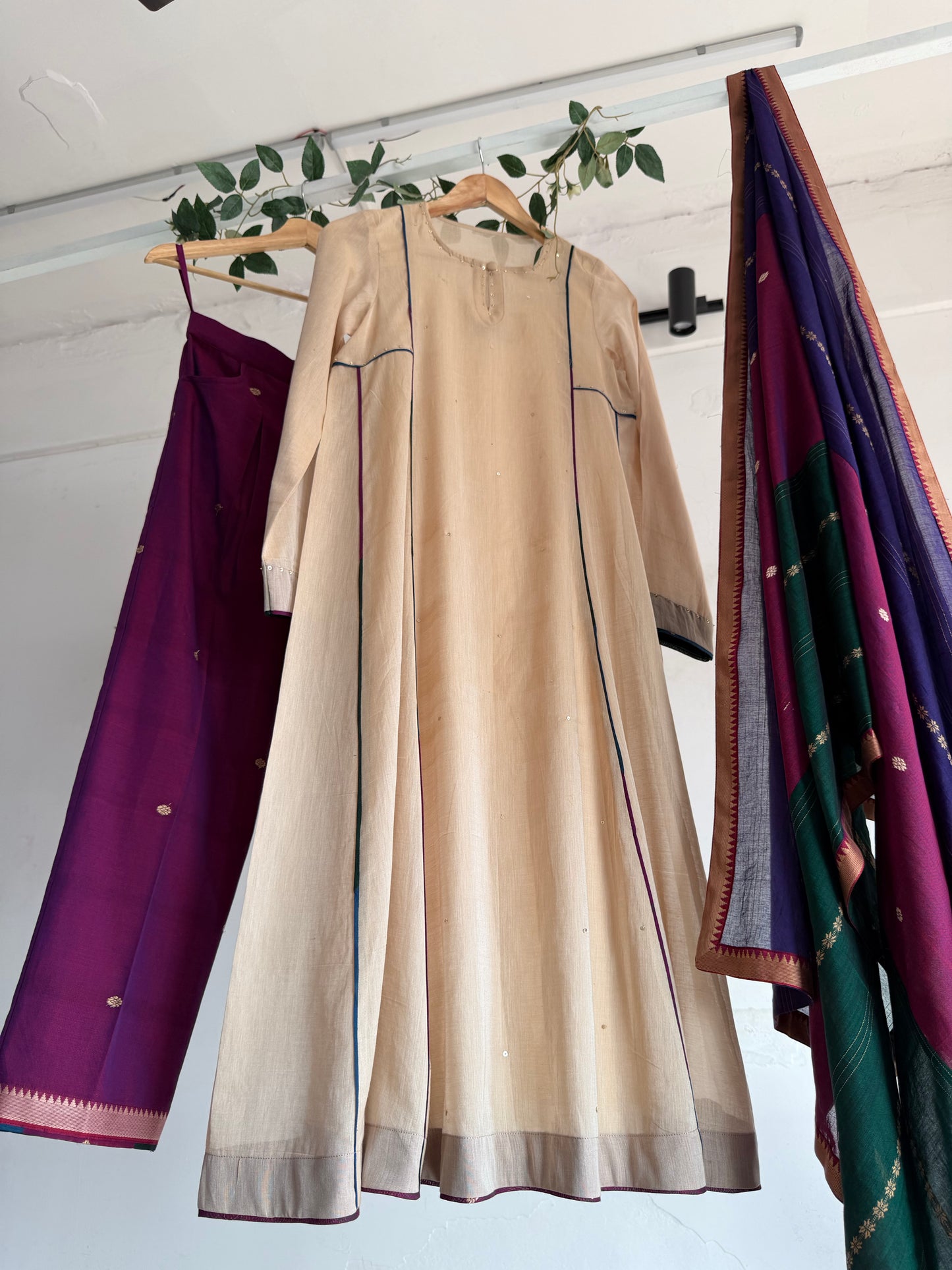 Ivory Raaga Handloom Kurta Set