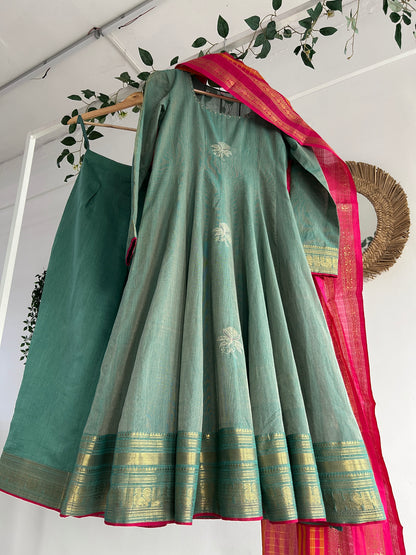 Harini Varnam — Handwoven Kurta Set