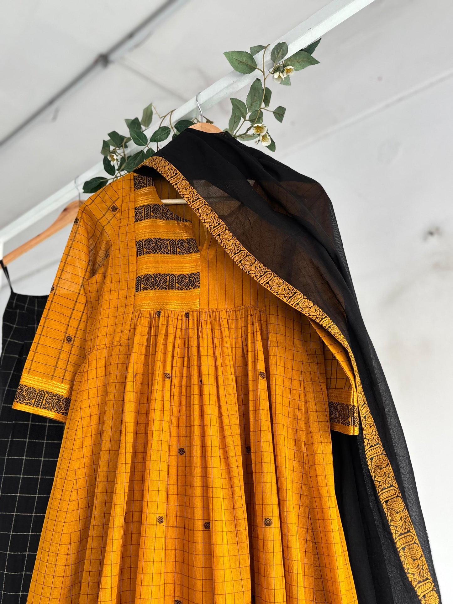 Sundari Chettinad Handloom Set with Dupatta