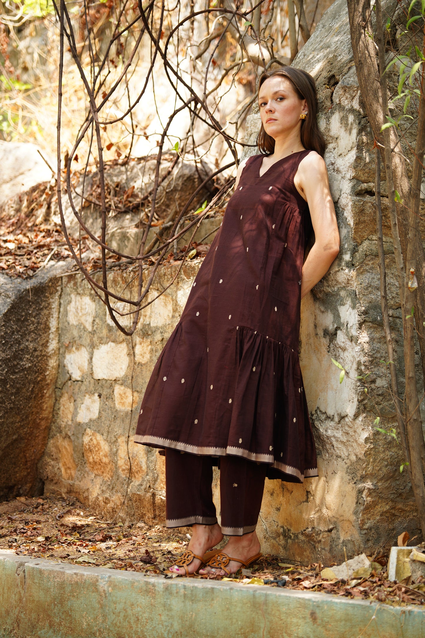 The Dark Loom – Handwoven Kurta Set