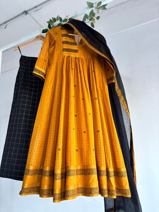 Sundari Chettinad Handloom Set with Dupatta