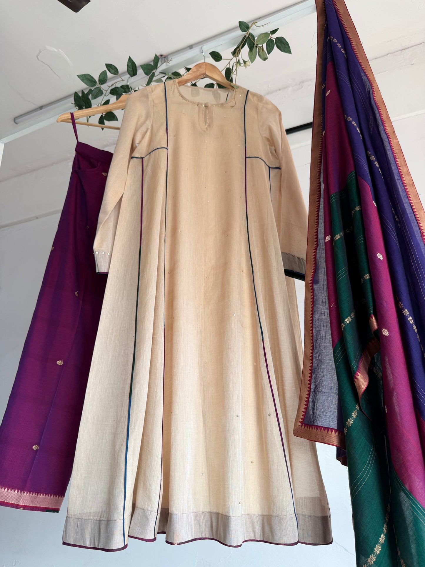 Ivory Raaga Handloom Kurta Set