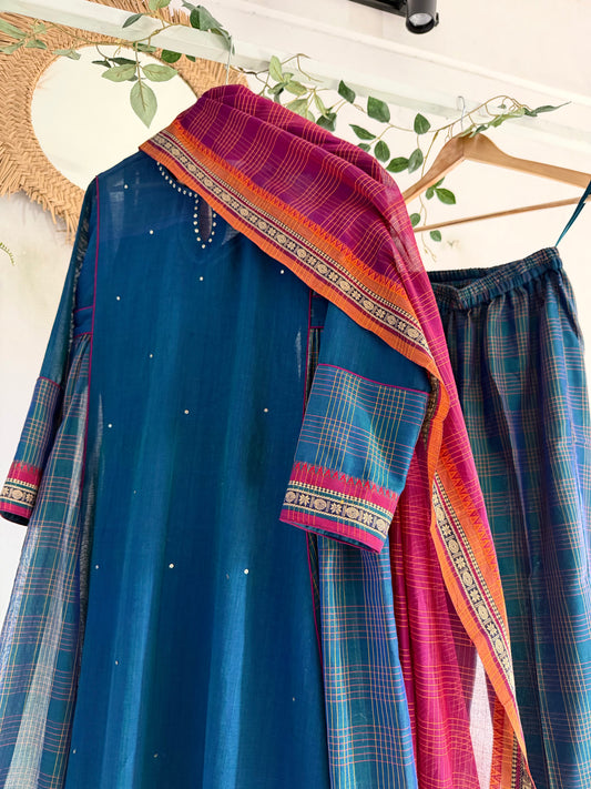 Neel Rekha – Handloom Kurta Set