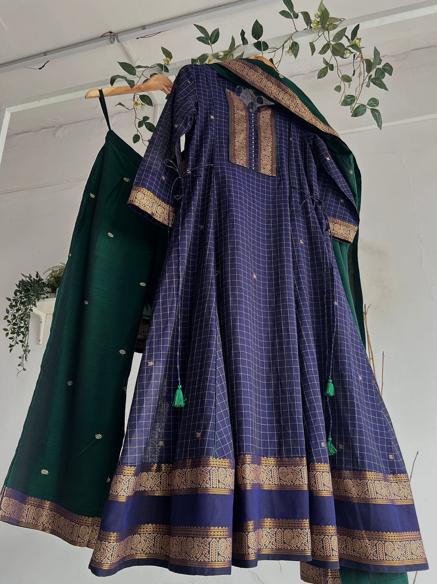 The Royal Confluence — Handwoven Kurta Set