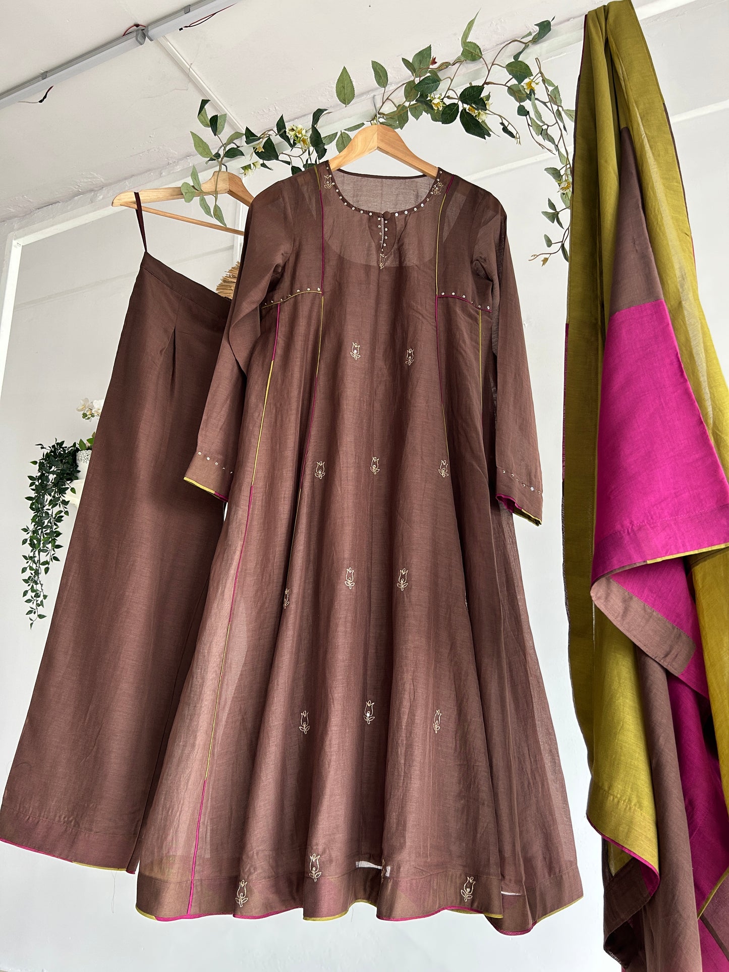 The Quiet Luxe — Mul Chanderi Kurta Set