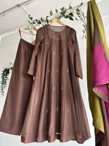 The Quiet Luxe — Mul Chanderi Kurta Set
