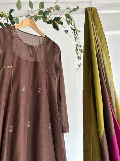 The Quiet Luxe — Mul Chanderi Kurta Set