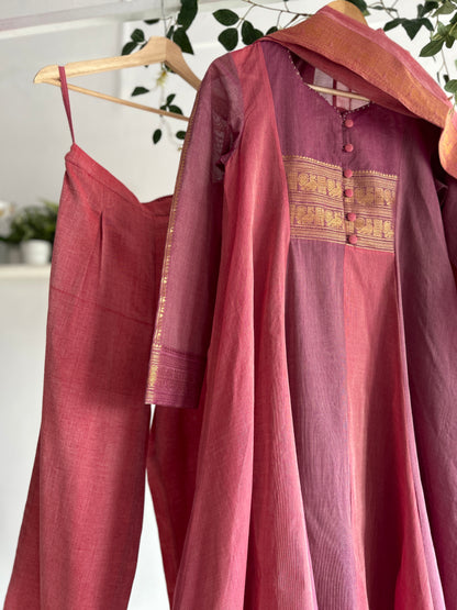 The Vintage Rose — Handwoven Kurta Set