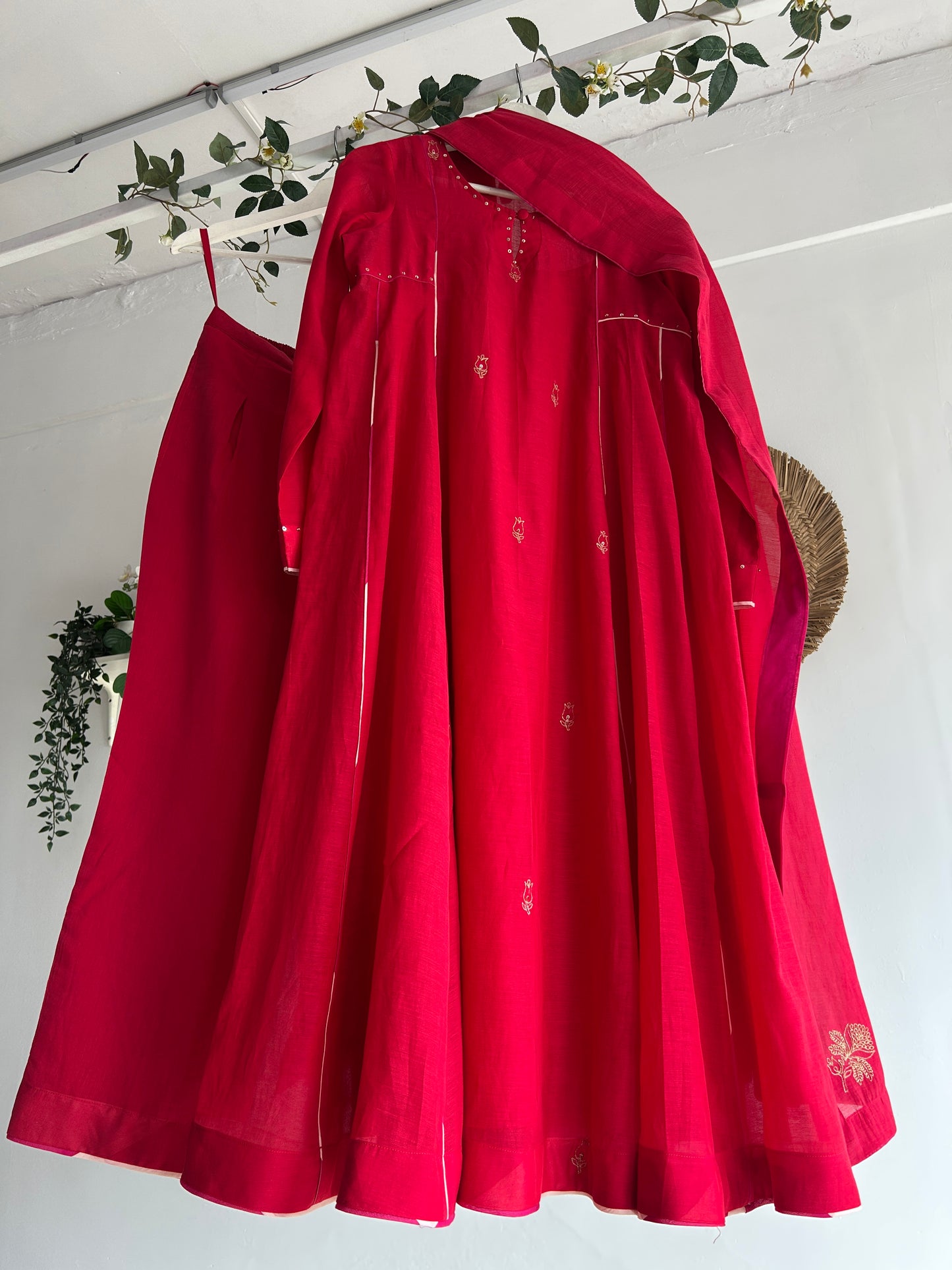The Crimson Affair — Mul Chanderi Kurta Set