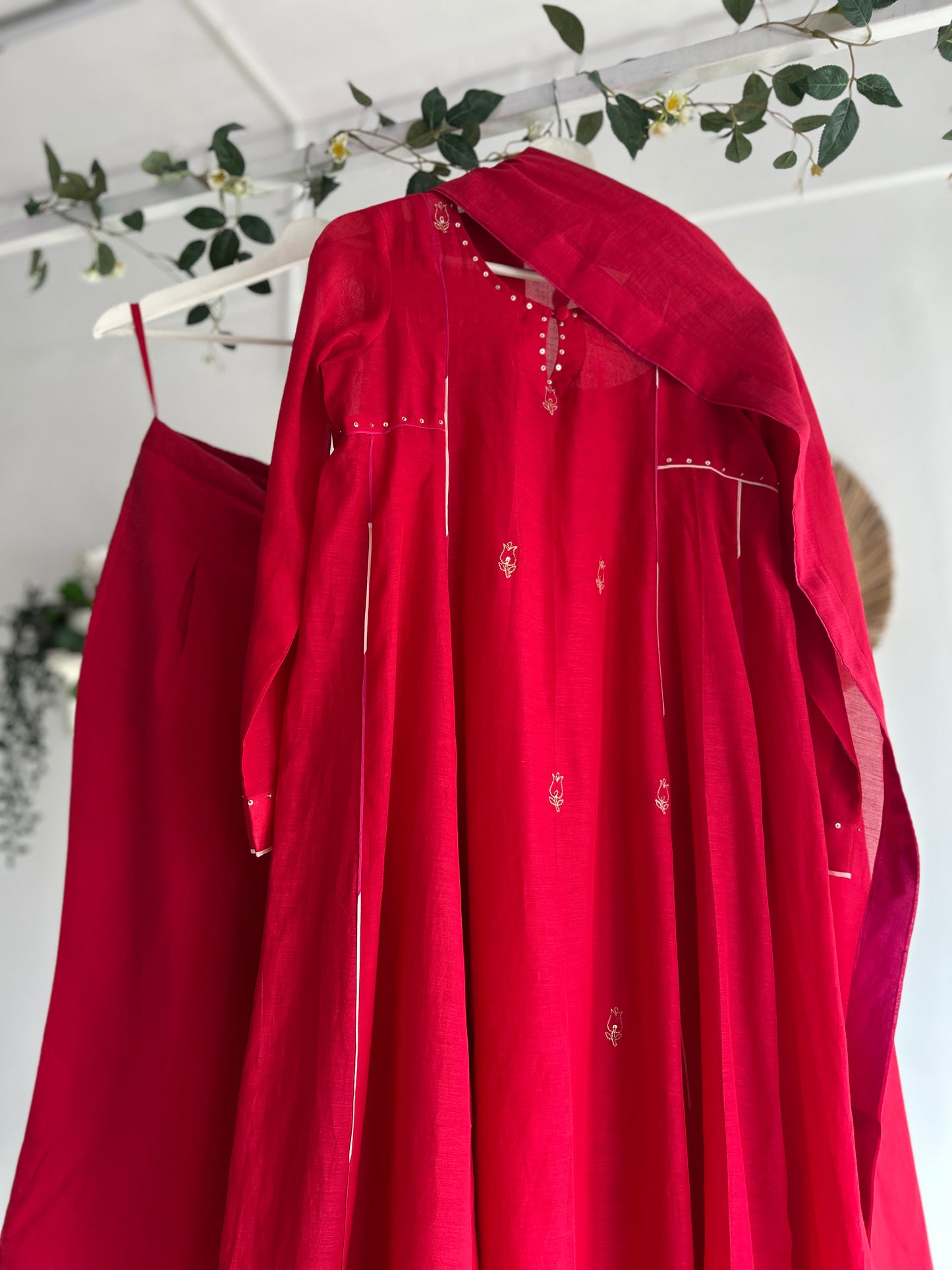 The Crimson Affair — Mul Chanderi Kurta Set