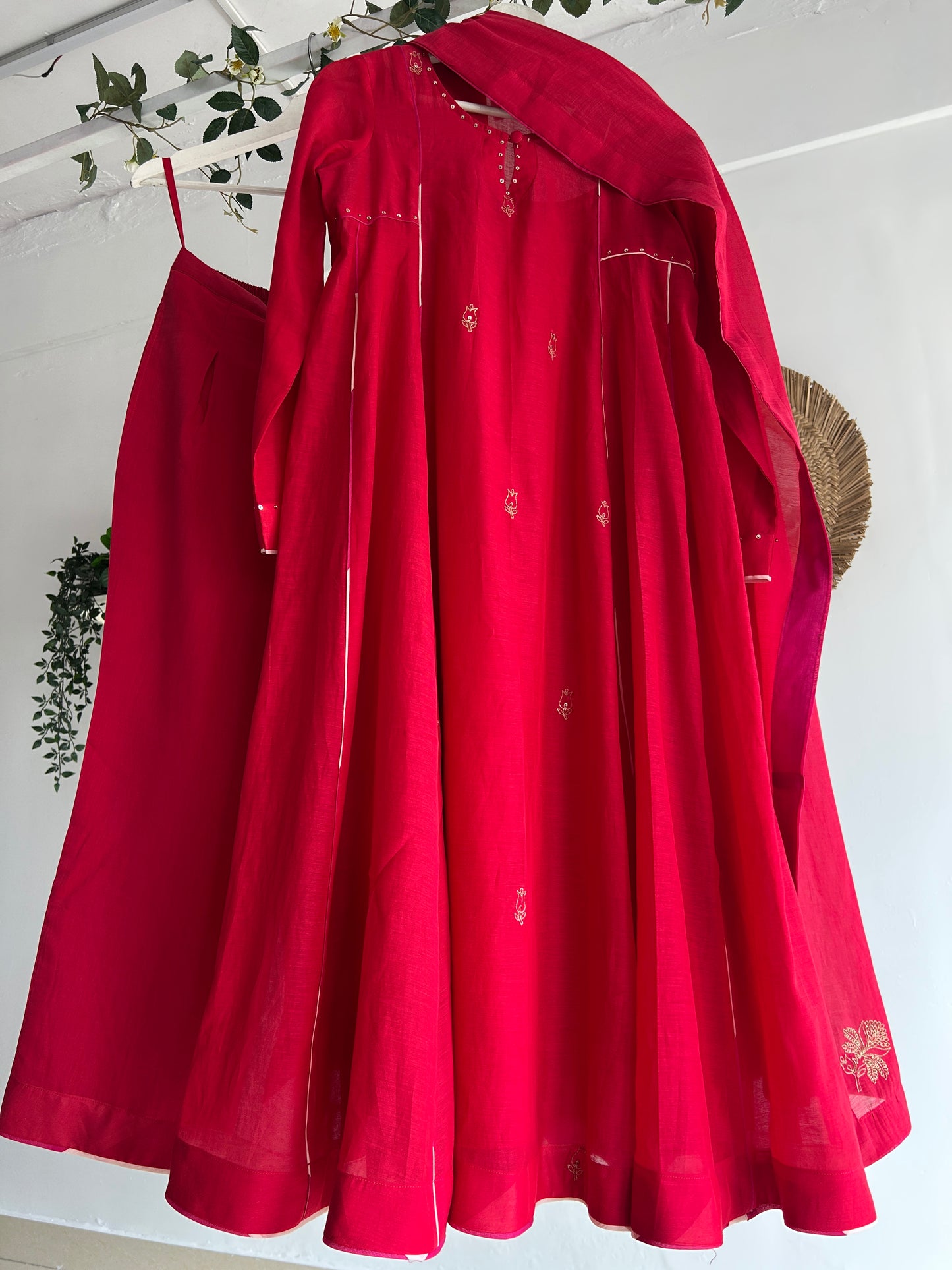 The Crimson Affair — Mul Chanderi Kurta Set