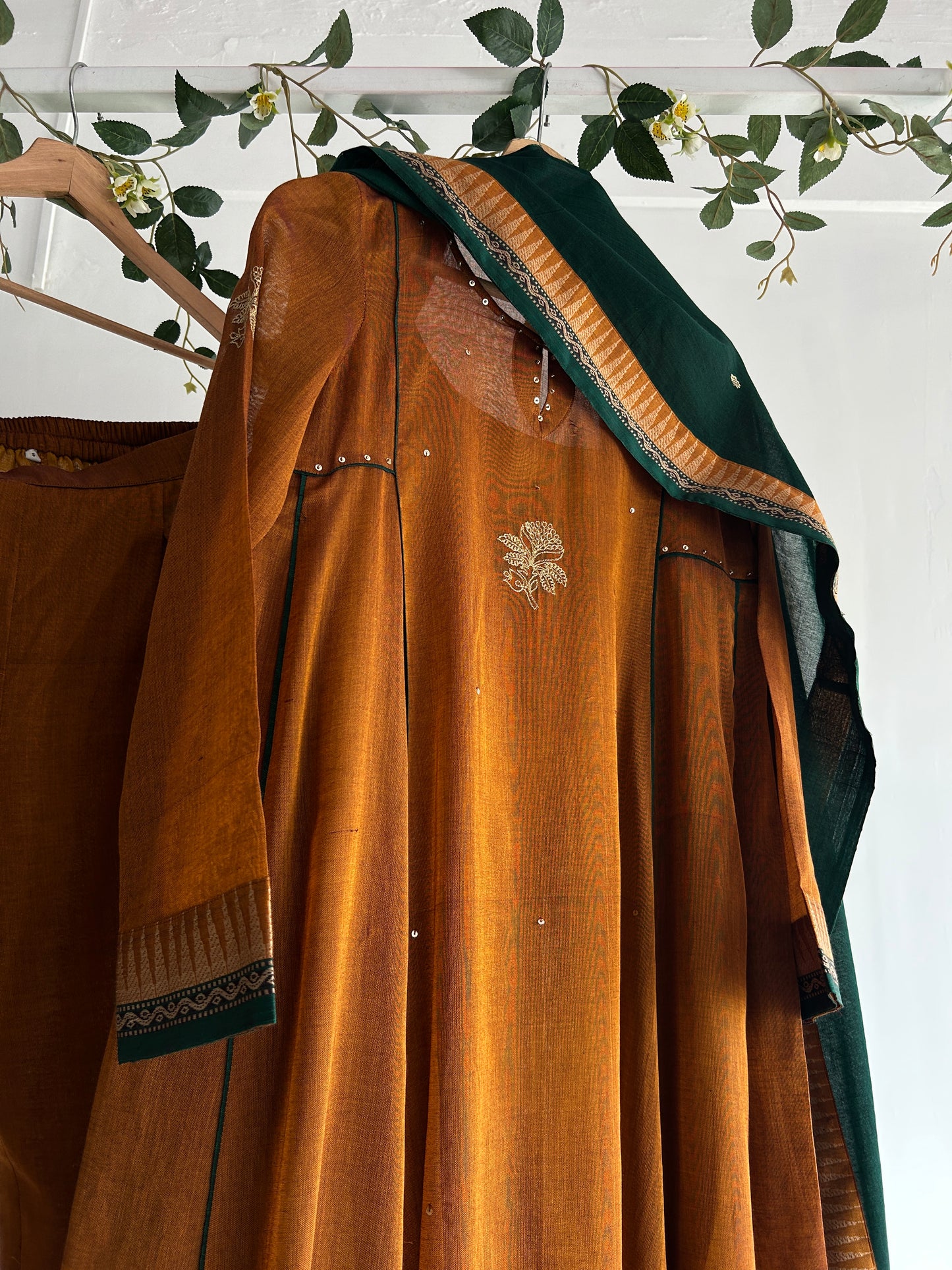 The Golden Veranda — Handwoven Narayanpet Kurta Set