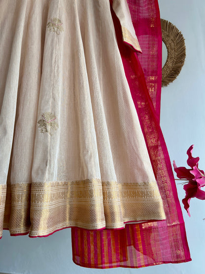The Golden Chapter — Handwoven Kurta Set