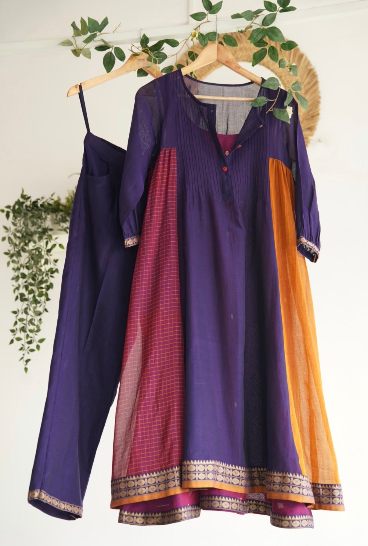 Chitra Dhaara – Kurta Set