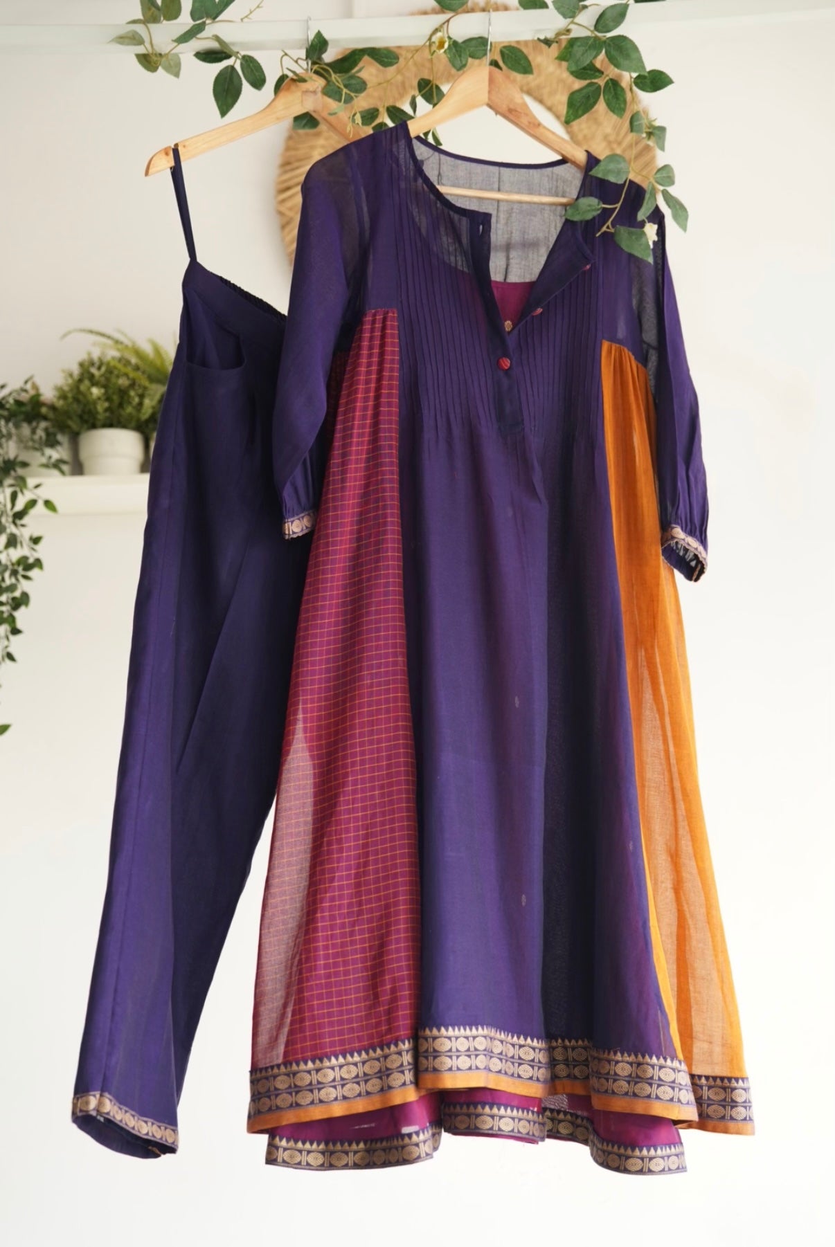 Chitra Dhaara – Kurta Set