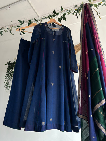 Neel Raaga Narayanpet Kurta Set