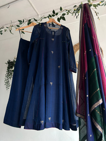 Neel Raaga Narayanpet Kurta Set