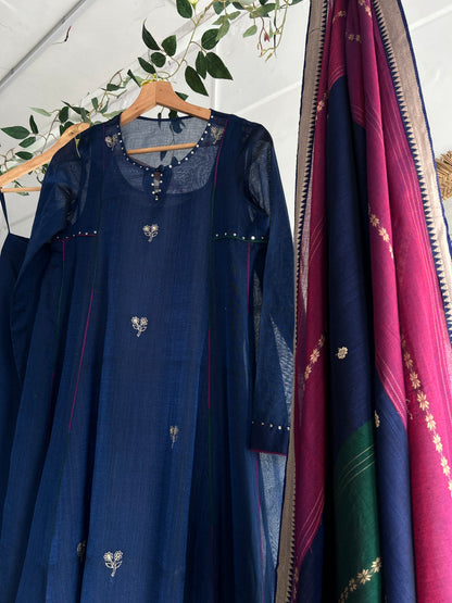 Neel Raaga Narayanpet Kurta Set