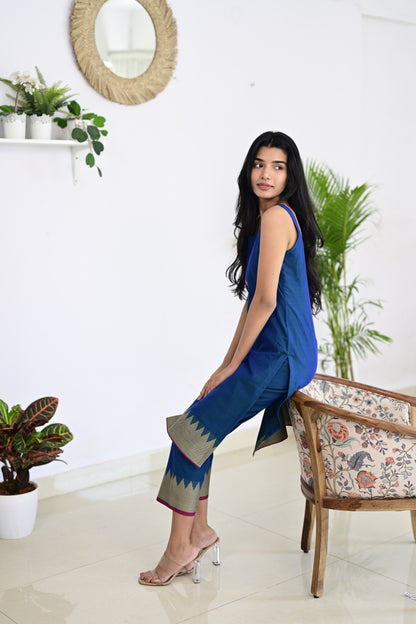 Sky Blue  Kurta Set Featuring Zari Flower Motifs