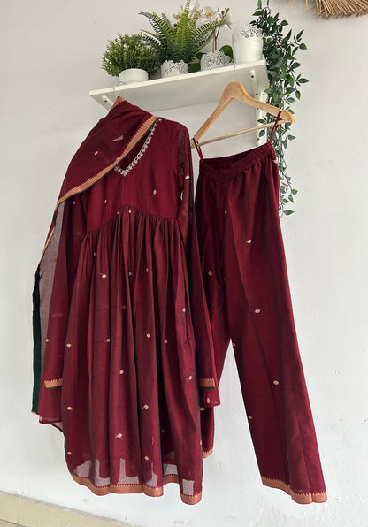 Maroon Melody – Handwoven Narayanpet Kurta Set