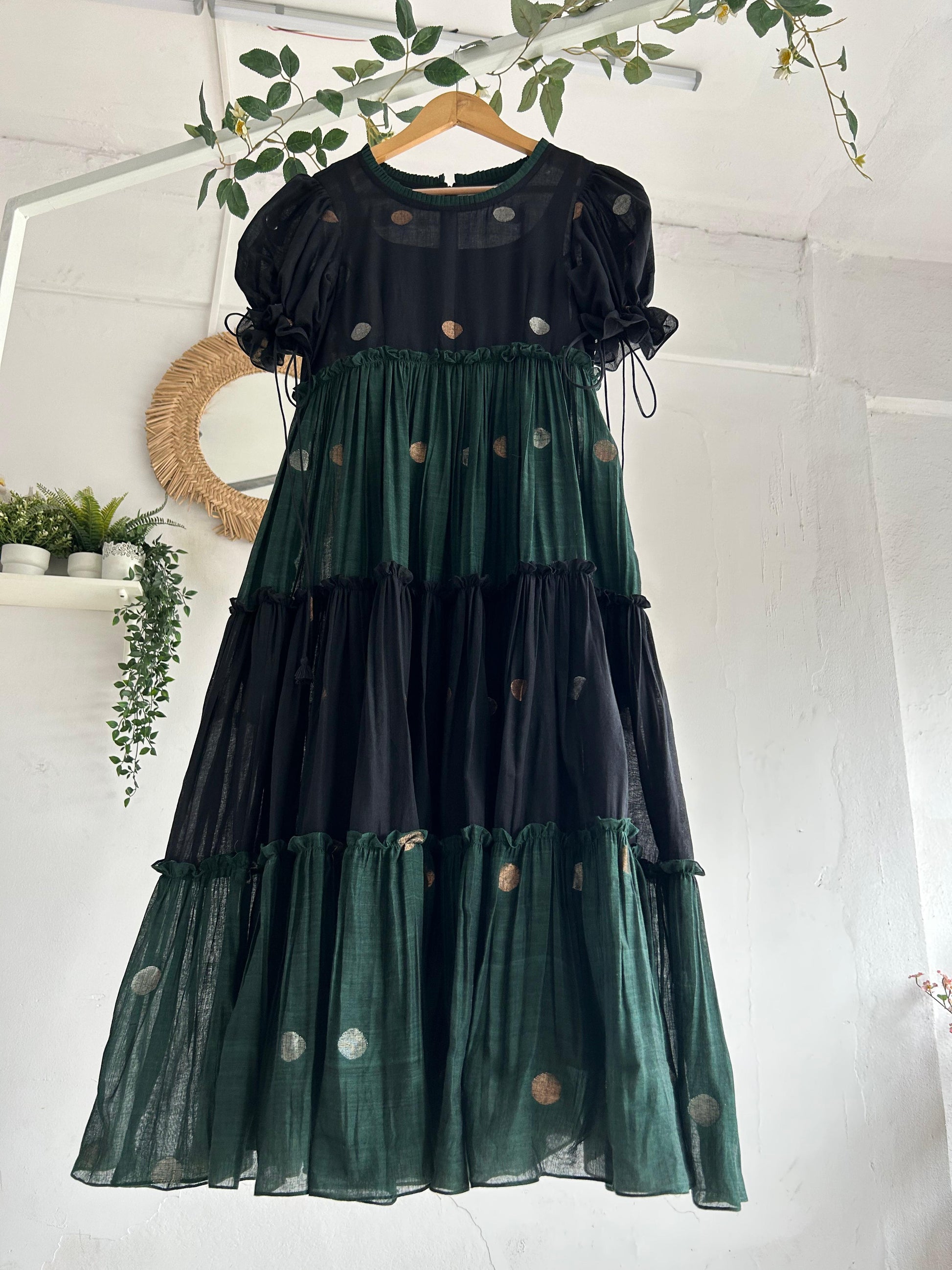 Dresses - Midnight Meadows Jamdhani Tiered Dress L Dresses - Midnight Meadows Jamdhani Tiered Dress L